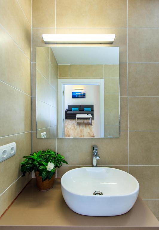 Pinos Playa Suites Playa Migjorn Bagian luar foto