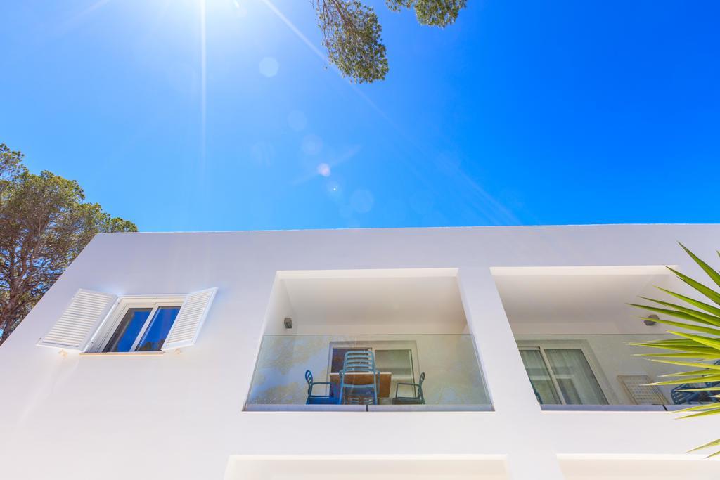 Pinos Playa Suites Playa Migjorn Bagian luar foto