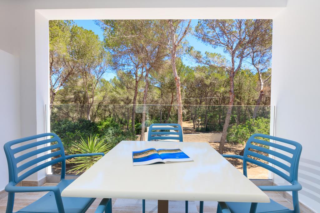 Pinos Playa Suites Playa Migjorn Bagian luar foto